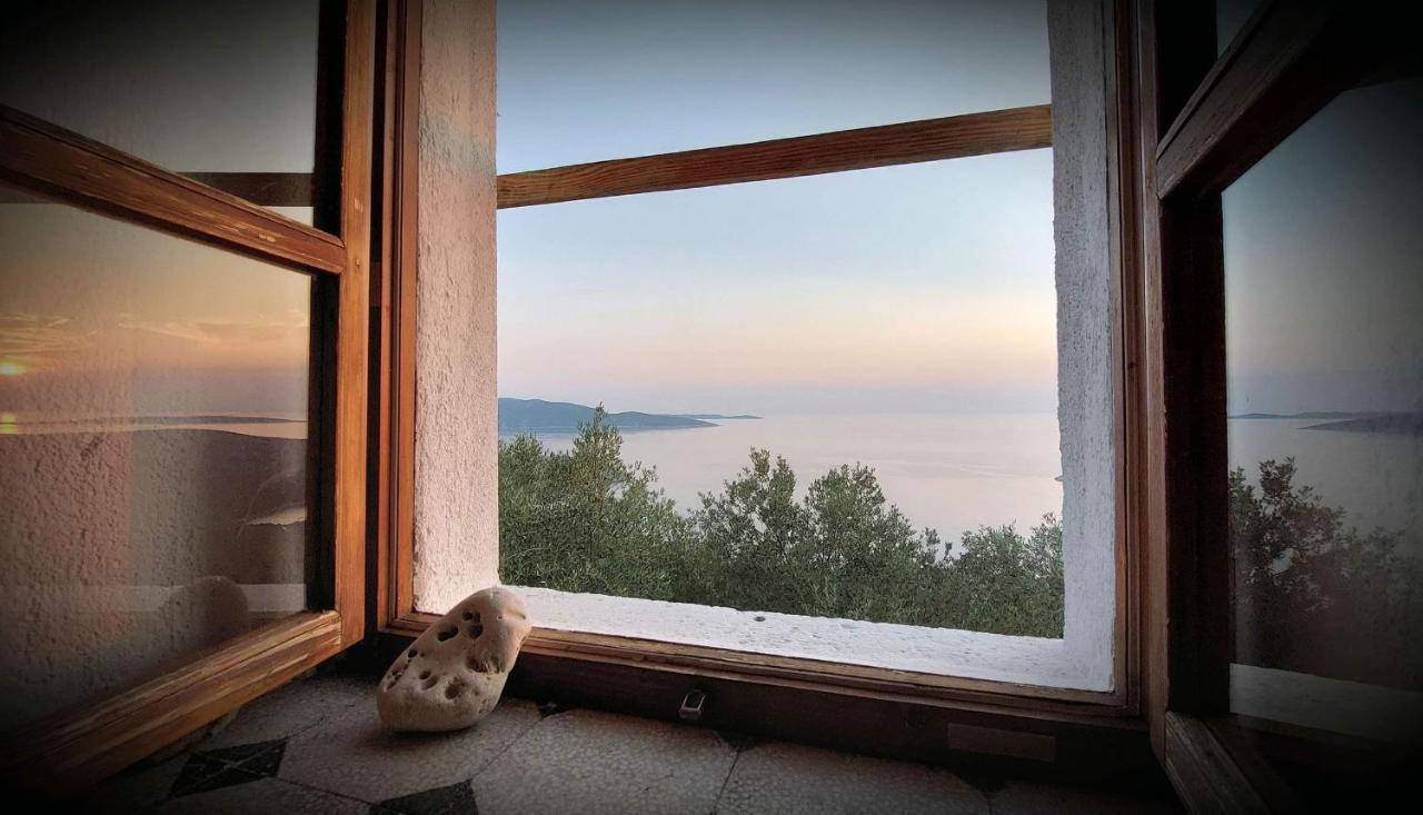 Ustrine View Villa Luaran gambar